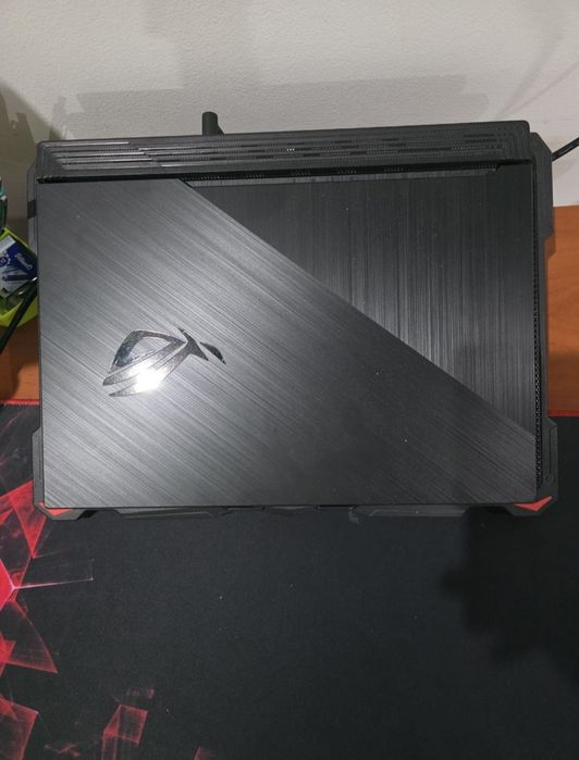 Vand Laptop Asus Rog Strix