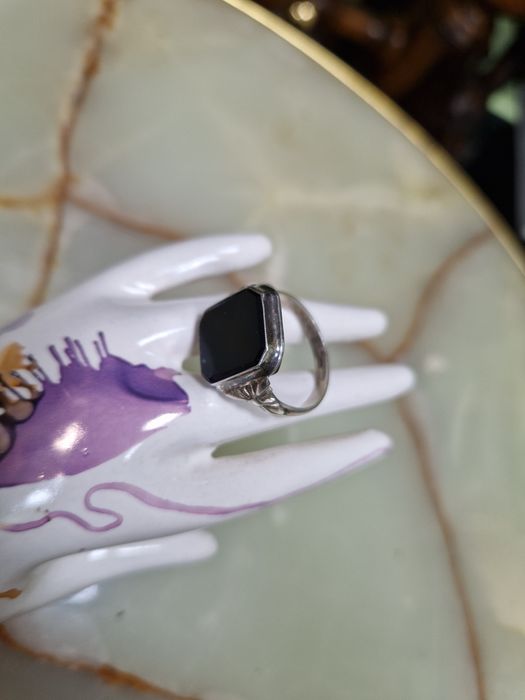 Стар Уникален антикварен сребърен пръстен с черен оникс