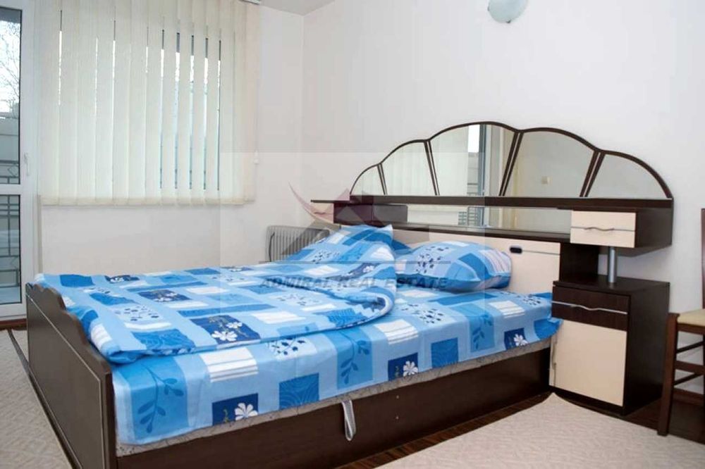 Дава се под наем Двустаен апартамент в Варна, Левски - 68 кв.м за 511 € - Снимка #2