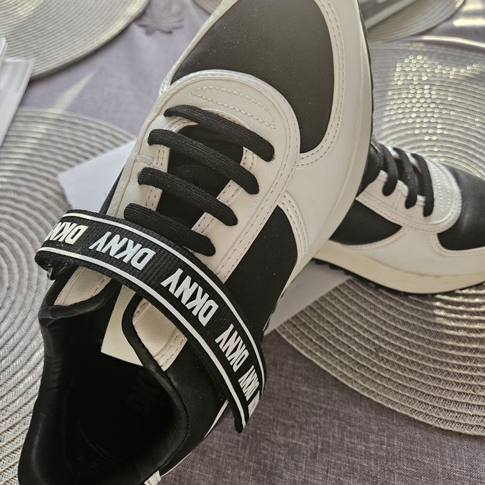 Спортни обувки Дона Карън