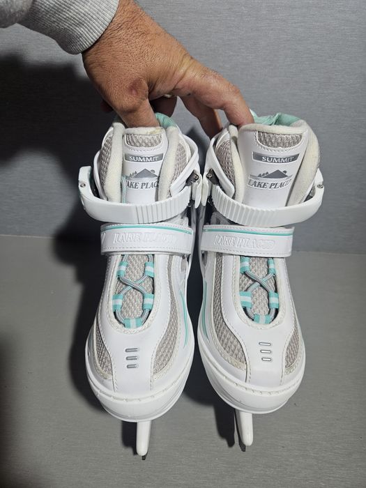 Patine 3042 gheata patinaj reglabile Lake Placid   marime 34-35-36-37  .