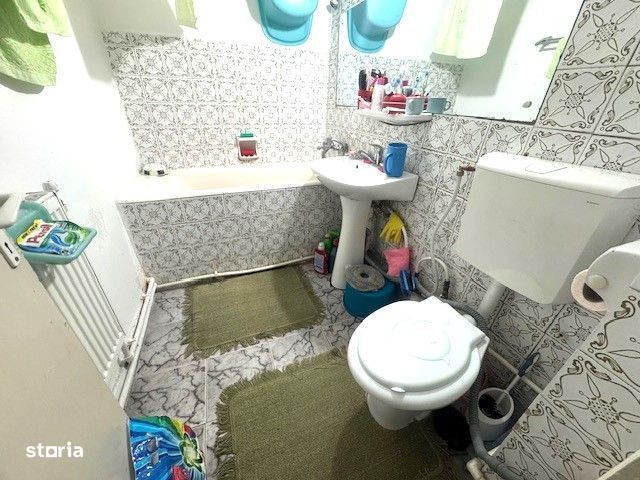 Apartament 3 camere etaj 1 zona BCR