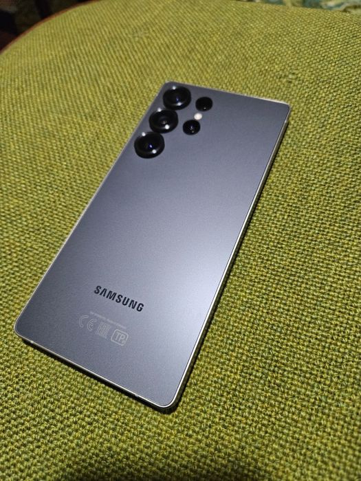 Samsung s25 Ultra 256GB 900$