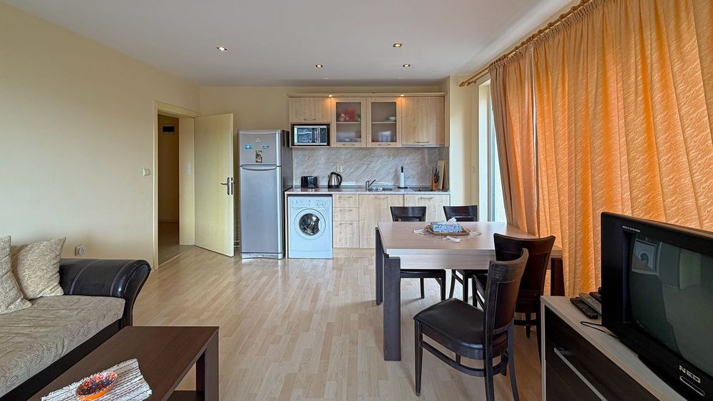 Продава се Тристаен апартамент в Свети Влас - 110 кв.м за 1091 €/кв.м - Снимка #4