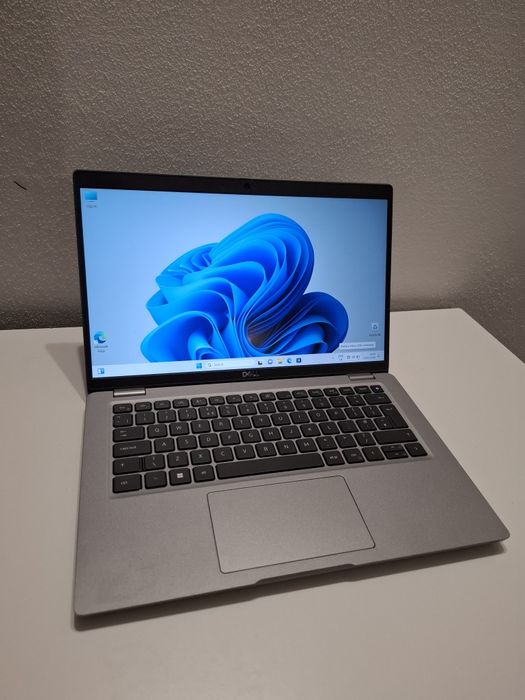 Laptop Dell cu i5 generatia 11 , ssd 512 ,16 g ram