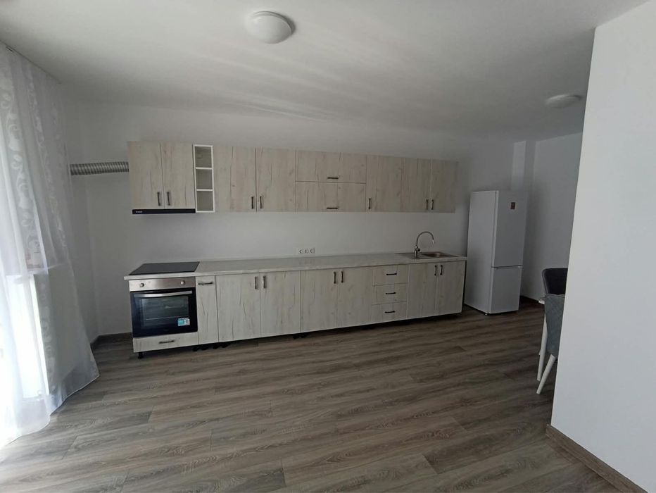 Inchiriez apartament tip studio