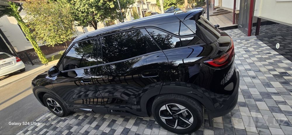 BYD Yuan Up 2025 qora
