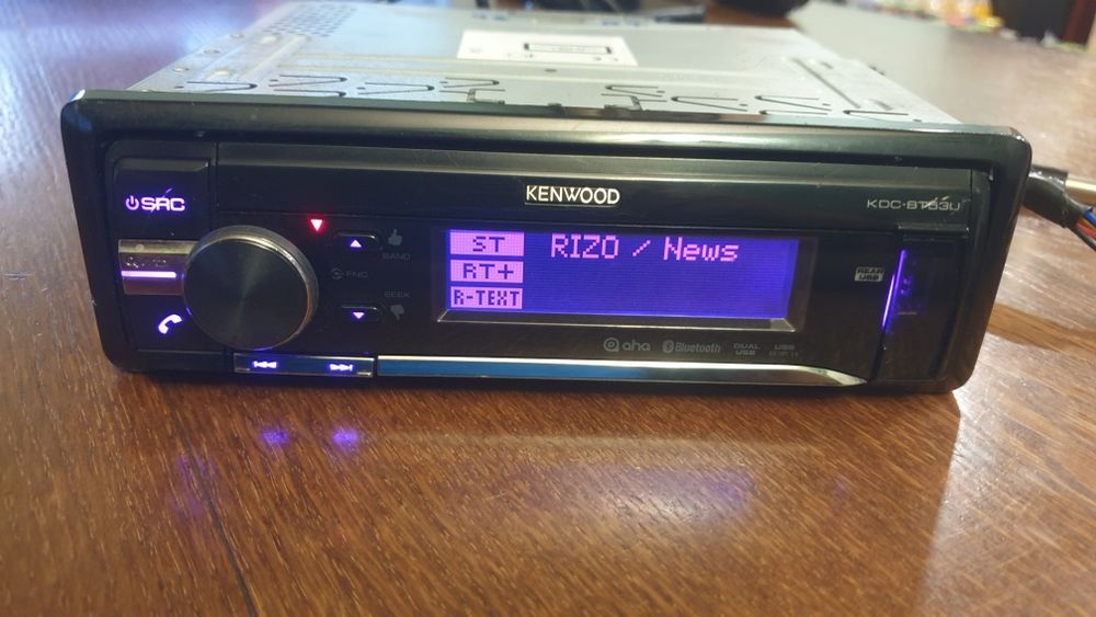 Авто радио плеър музика за кола Кенуулд Kenwood CD MP-3 USB AUX Bluetooth Блутут Цветове