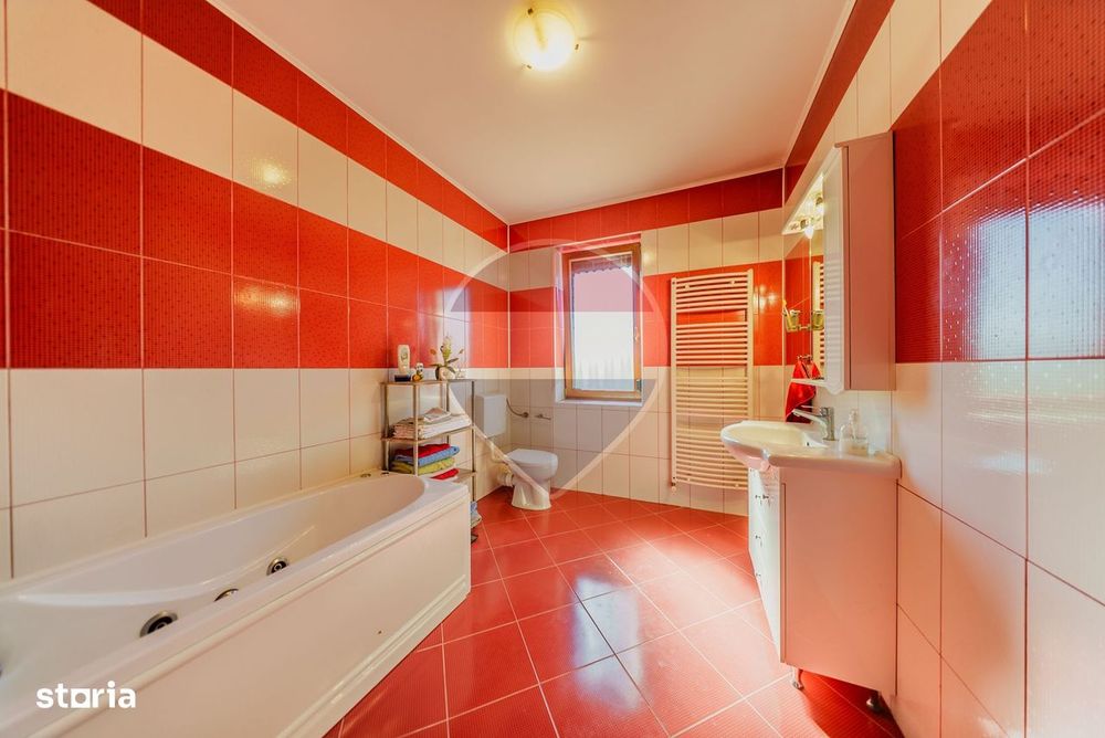 Vilă premium cu piscină și garaj | 360 mp | Teren 1.030 mp