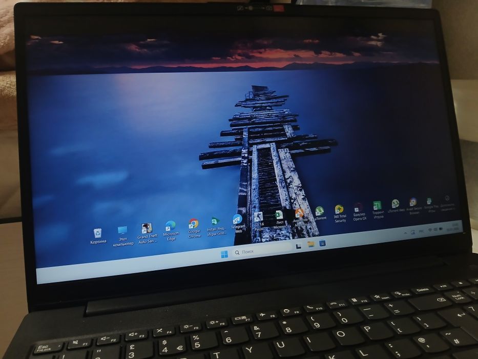 Noutbuk olingqniga 1 oy boldi holati alo ishlatilmasdan yotibdi yengi