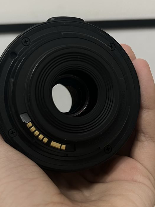 Объектив Canon 18-55mm с блендой