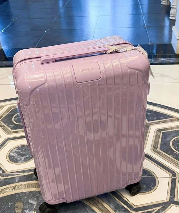 НОВЫЙ ЧЕМОДАН Rimova розовый