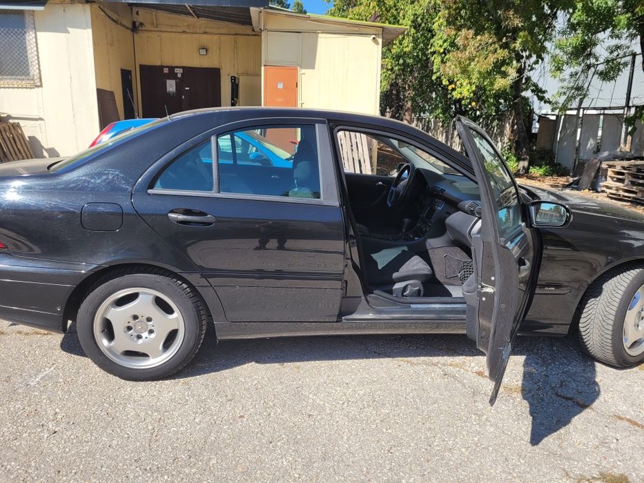 Продавам Mercedes