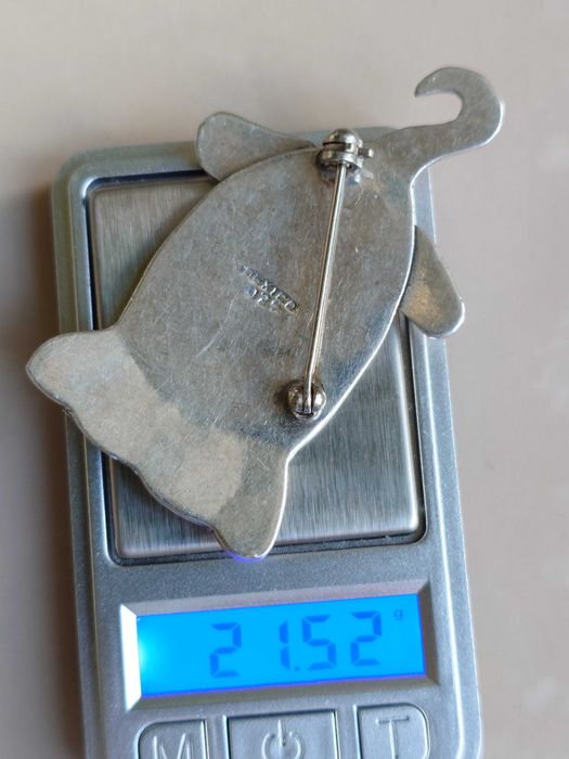 Brosa din  argint Mexico  cu un catel