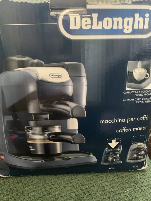 Кофеварка  Delonghi