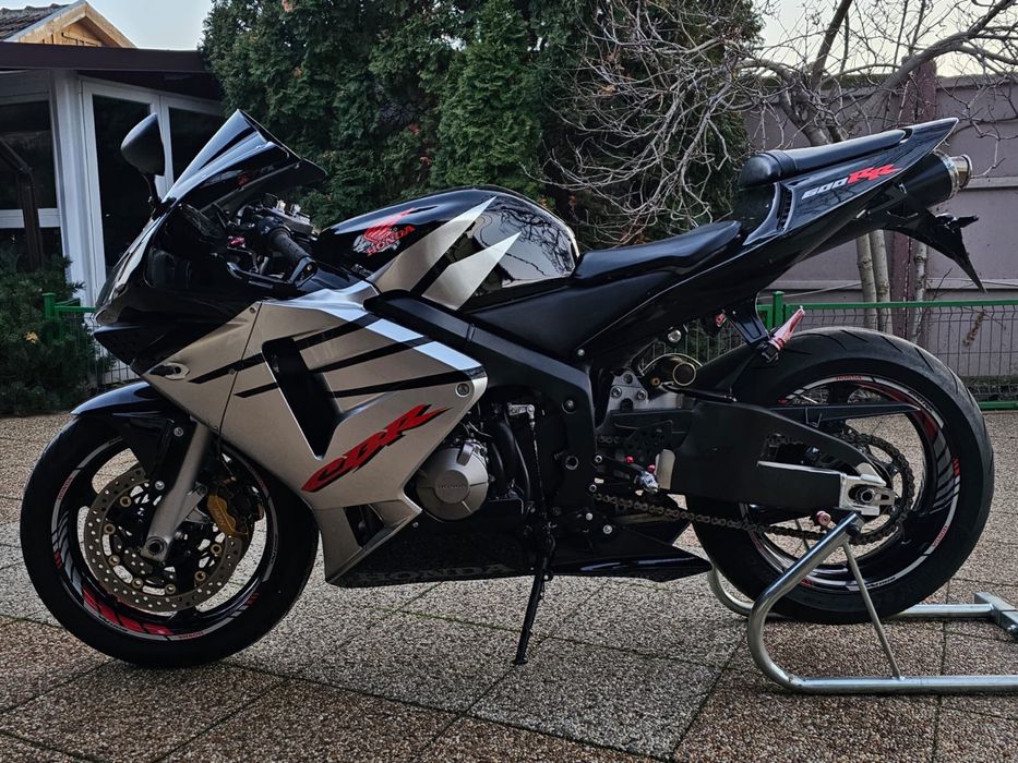 Honda cbr600rr pc37