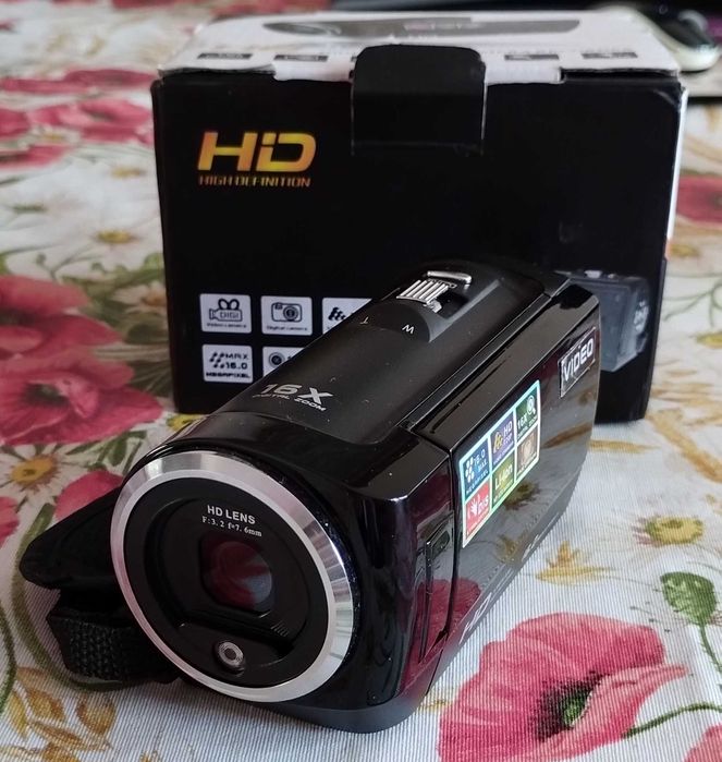Чисто нова HD мини видеокамера