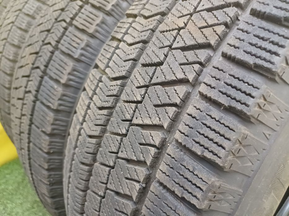Шины 195/65 R15 Bridgestone комплект
