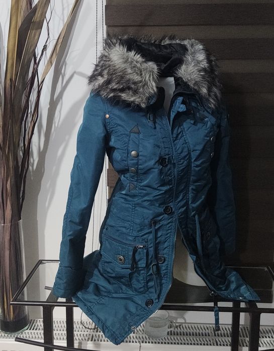 Khujo - geacă de iarnă impermeabilă