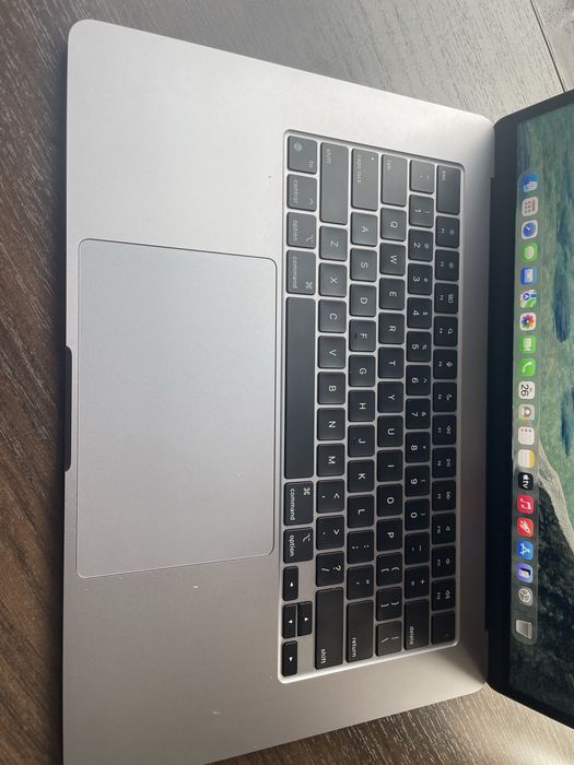 MacBook Air M2 15 дюйм