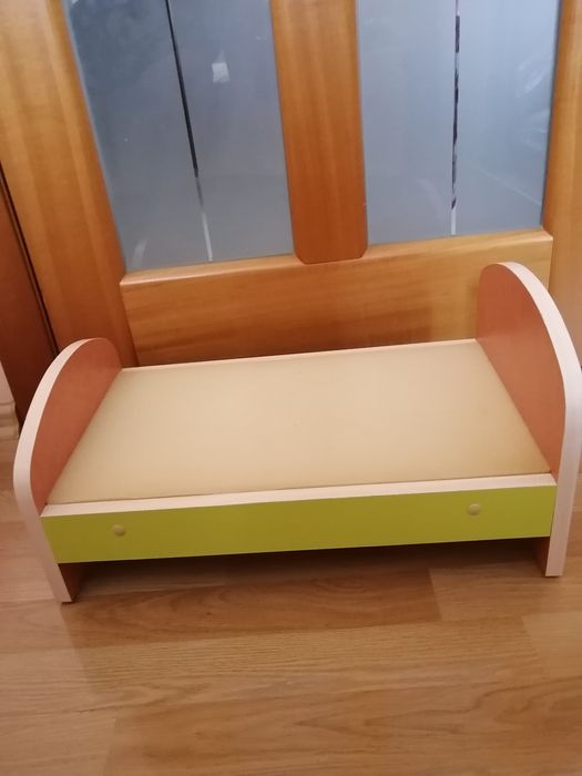 Кроватка для кукол