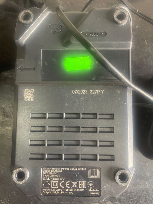 Încărcător Bosch DeWalt