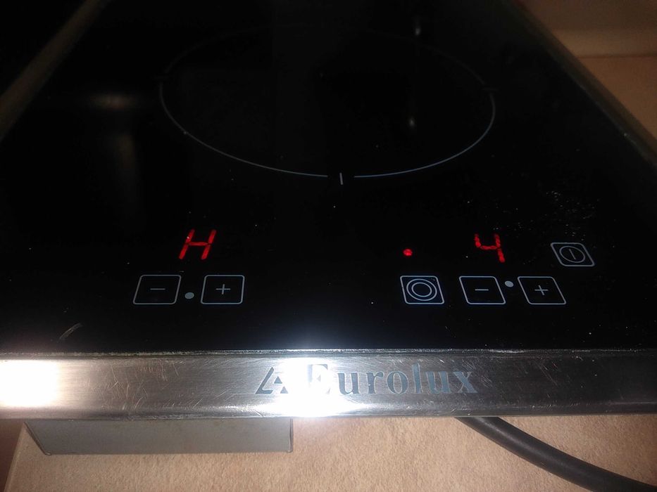 Стъклокерамиичен плот- двоен