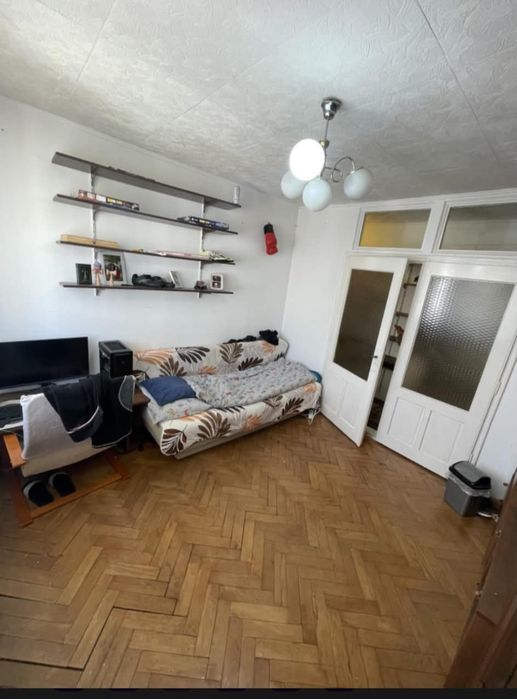 Ofer spre închiriere apartament,2 camere, decomandat, pe data  01-08-2026
