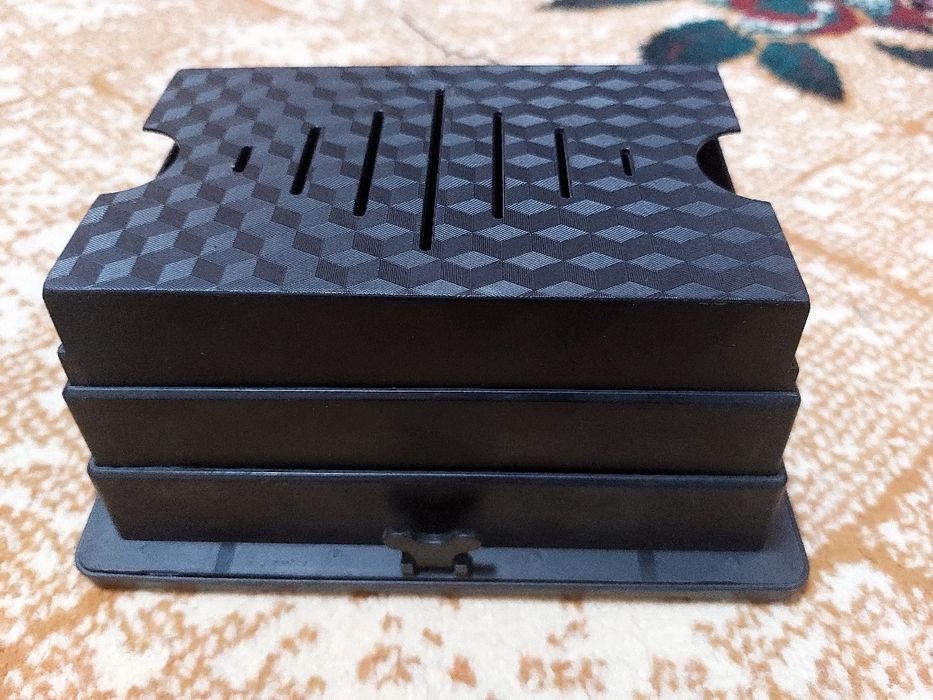 Экран 3D telefon kattalashtirgichi