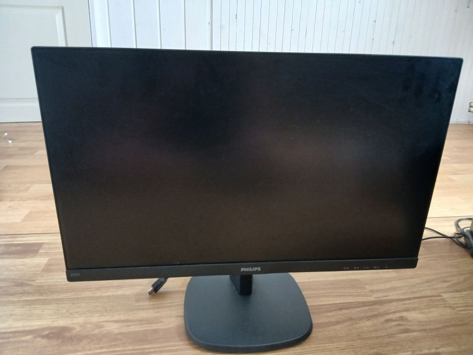PC Gaming  Predator+Monitor Philips+căști-setup complet