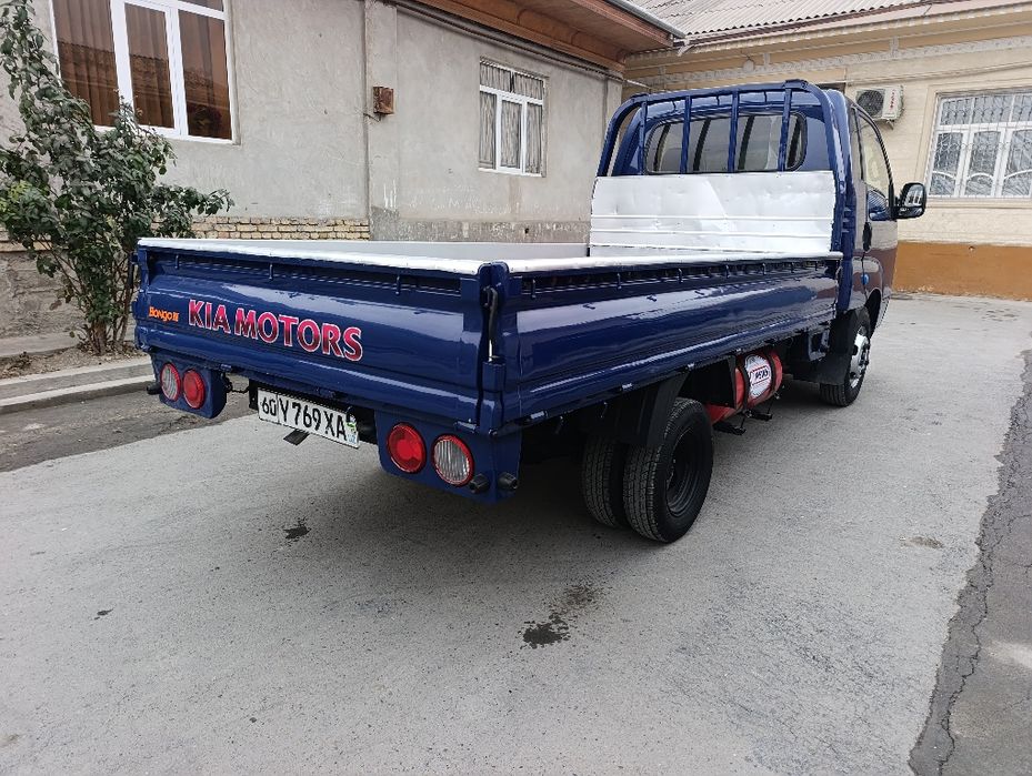 KIA bongo sotiladi 1200 kg