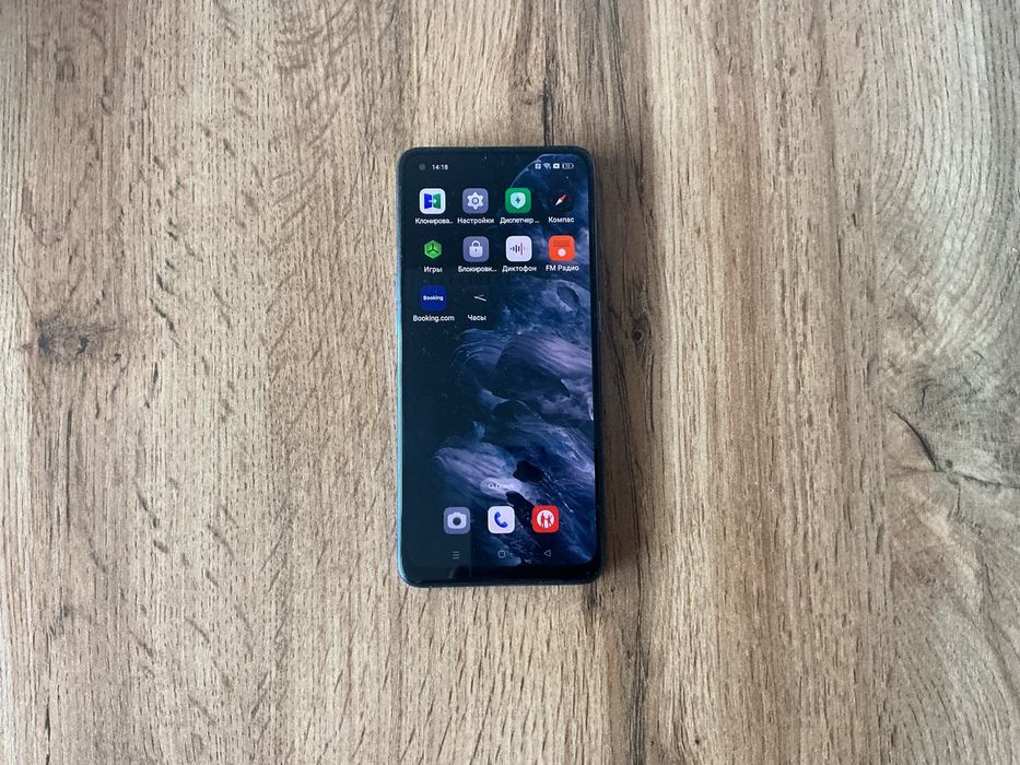 Oppo A74 в хорошем состоянии