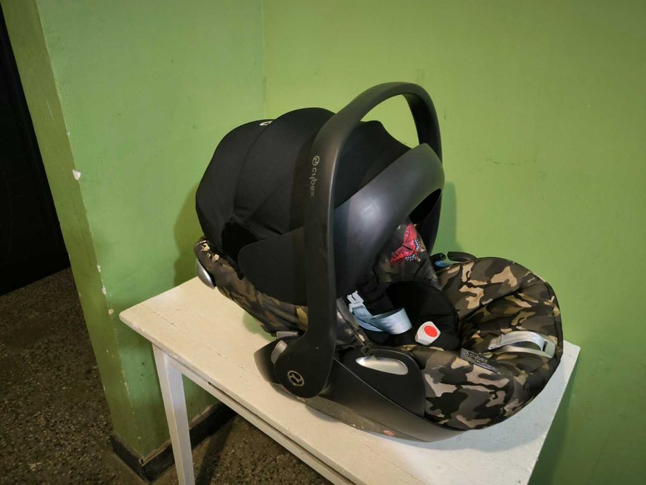 Кош за новородено Cybex Cloud Q (0-13 кг)