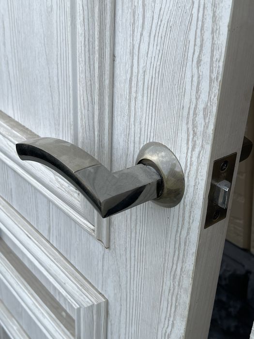 Межконатные двери