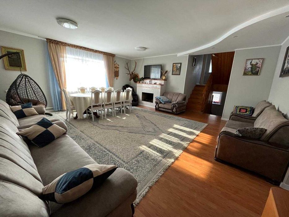 Продажа коттеджа в черте города