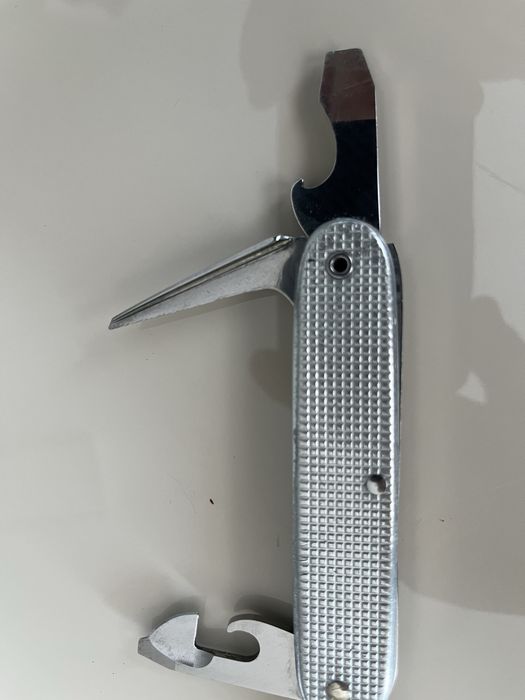 джобно ножче Wenger Delemont Alox Soldier  87 година