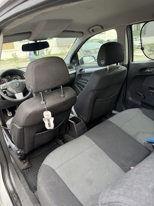 Opel H scurt 2006 benzina 1,6