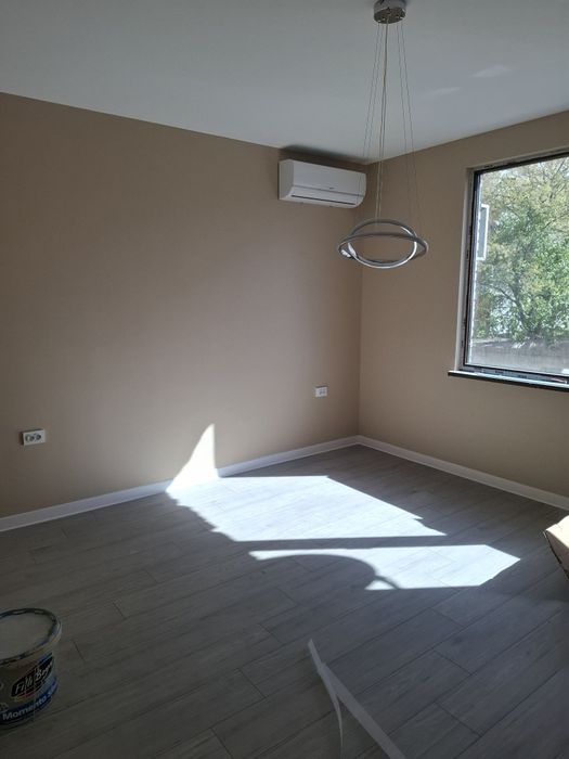 Дава се под наем Четиристаен апартамент в Казанлък - 96 кв.м за 179544.99 € - Снимка #2