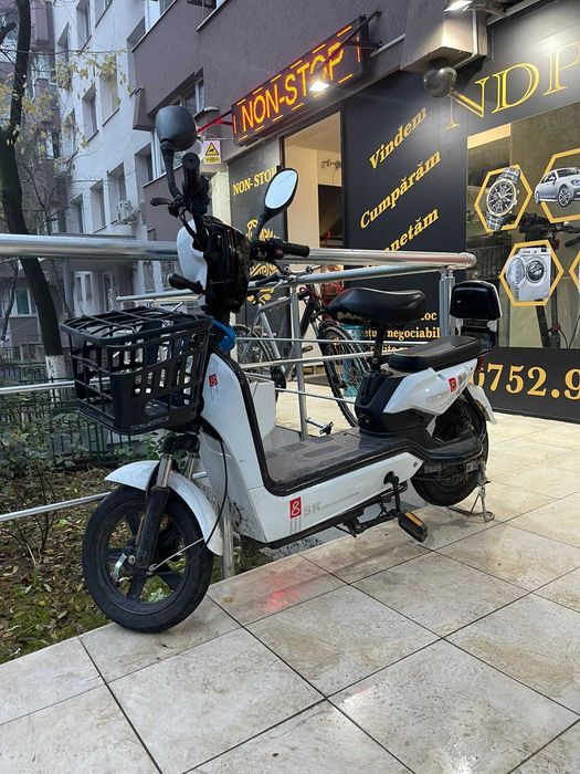 NDP Amanet NON-STOP Bld.Iuliu Maniu 69 SCUTER ELECTRIC (44612)