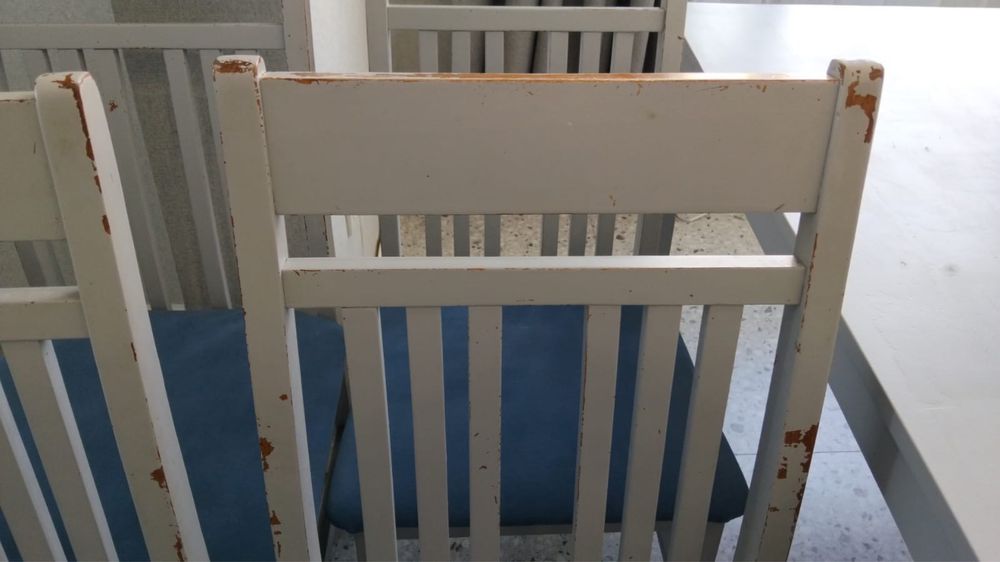 Стулья деревянные 5 шт