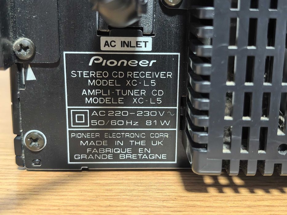 Amplituner-amplificator raritate de la Pioneer,sunet de TOP + telecomanda originala