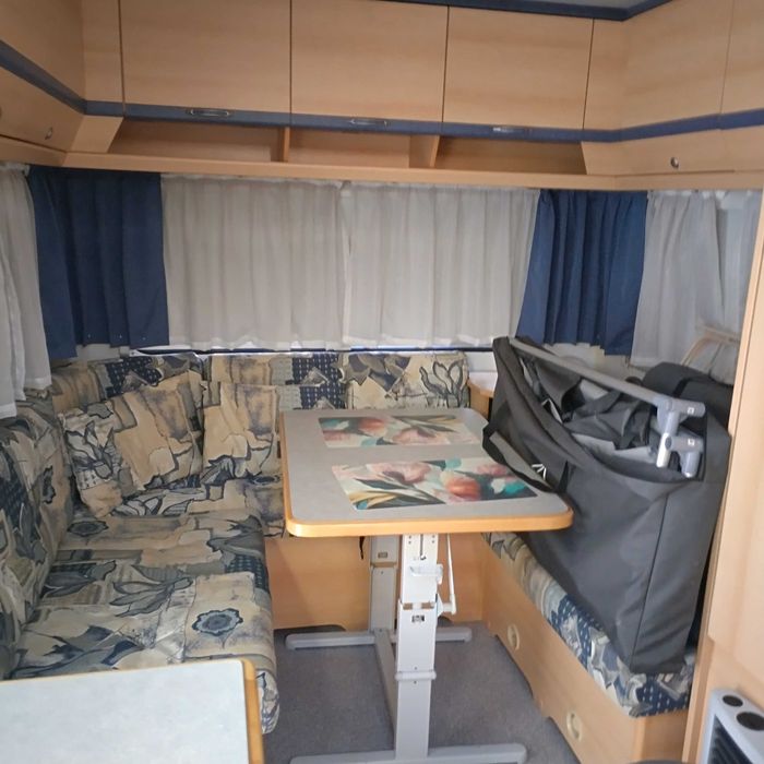 Алуминиева Каравана за 4 човека 1200кг