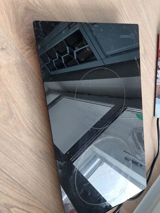 Продам 2 варочную поверхность Indesit.