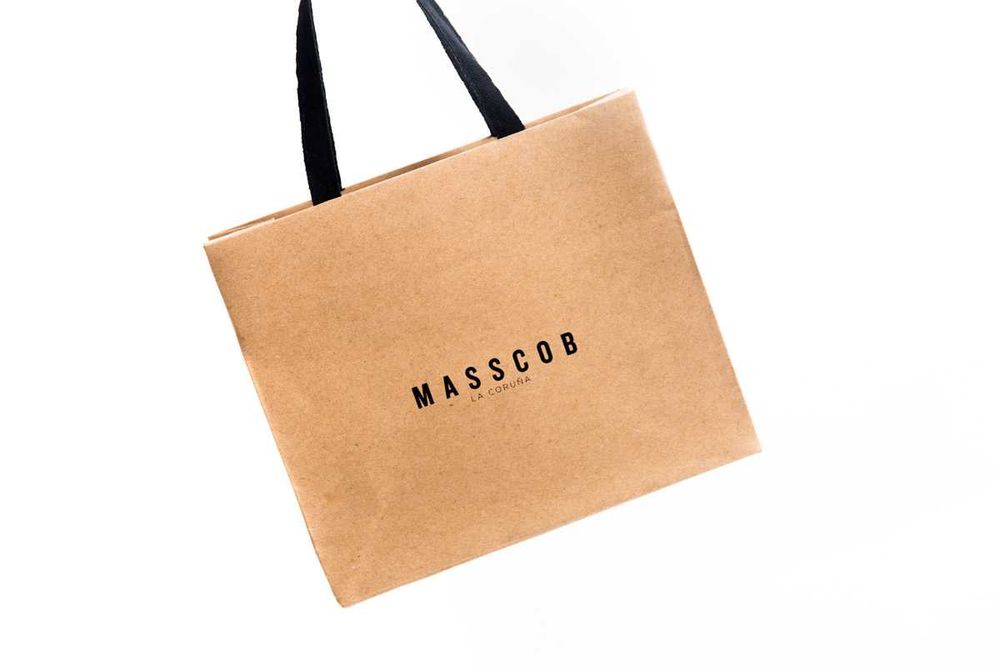 Mайка , рейтер и крафт пакеты с вашим логотипом