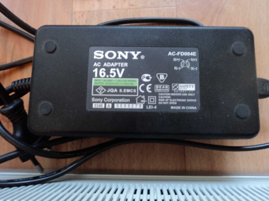 Телевизор SONY WEGA  KLV-17HR3