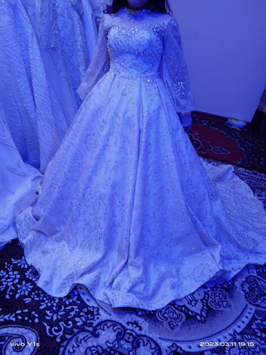 10 ta Kelin koylak  sotiladi 100