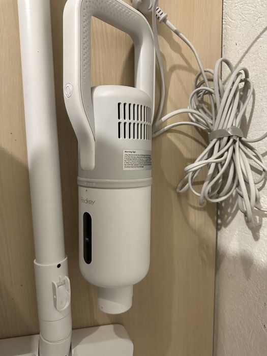 Aspirator vertical cu fir