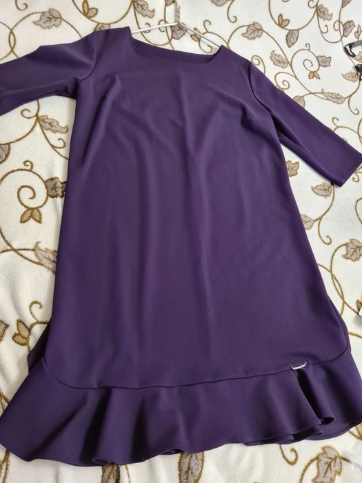 Продам НОВОЕ платье для дам!