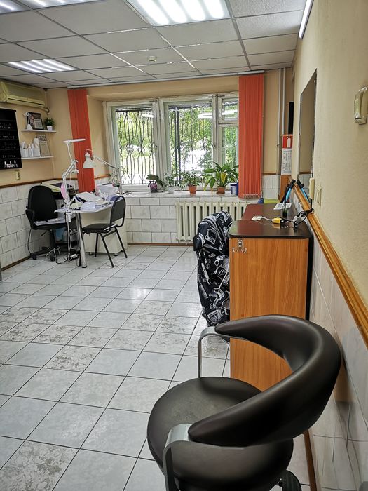 Сдается парикмахерская на кшт