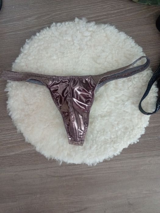 Vând chiloți sexy pt bărbați